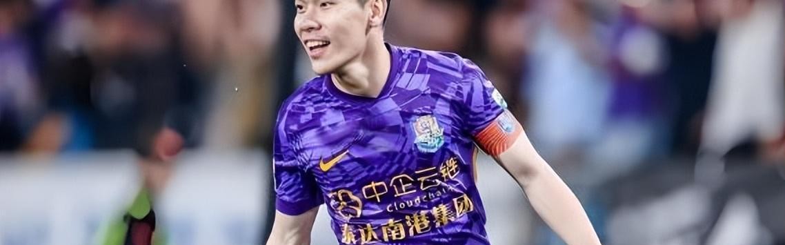 开云中国-陈哲宣要想在津门虎站稳脚跟，未来还需靠这位强援点拨，值得期待