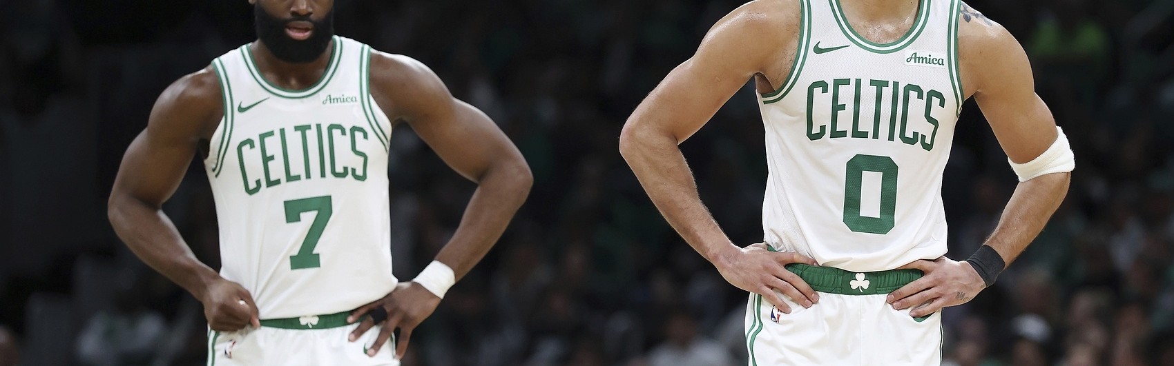 开云中国-张佳玮：杰伦·布朗可以是本季MVP前4 塔图姆最高MVP排位也是第4