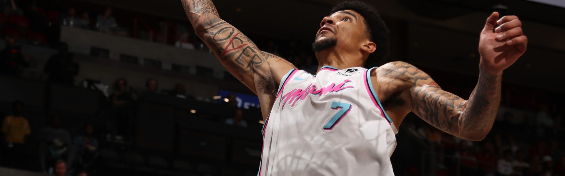 媒体人：热火准备让二年级新秀韦尔搭档阿德巴约出任首发